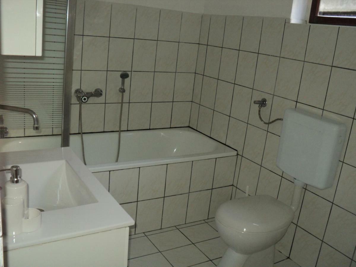 Apartment Martina Биоград на Мору Екстериор снимка