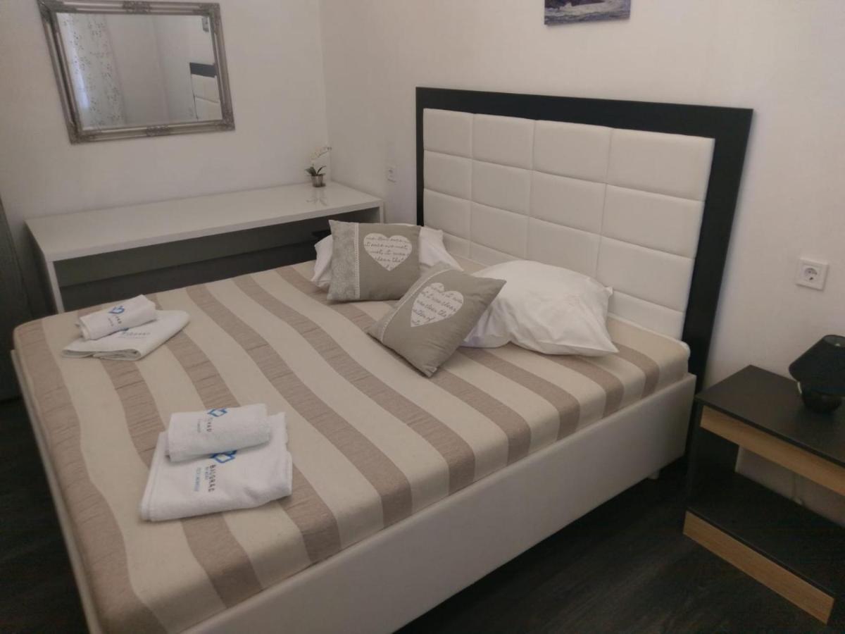 Apartment Martina Биоград на Мору Екстериор снимка